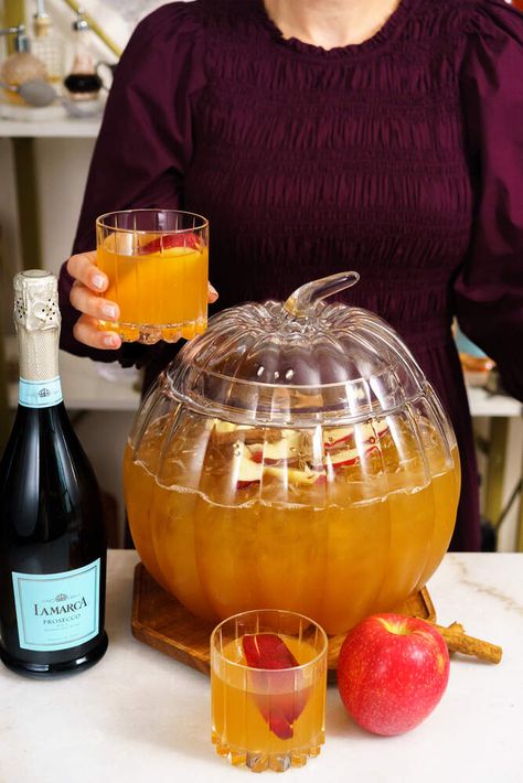 Bubbly Friendsgiving Fall Punch | La Marca Prosecco Cocktails Thanksgiving Punch With Prosecco, Prosecco Punch Fall, Fall Prosecco Punch, Fall Drinks With Prosecco, Prosecco Thanksgiving Cocktails, Fall Prosecco Drinks, Friendsgiving Cocktail Party, Prosecco Punch Recipes, Fall Prosecco Cocktails