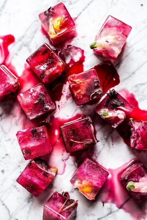 hibiscus, lemongrass and basil honey sweet iced tea cubes Sweet Iced Tea, Food Vibes, Floral Ice, Milk Shakes, Hibiscus Tea, Half Baked Harvest, Think Food, Non Alcoholic Drinks, Tea Recipes