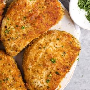 Baked Breaded Pork Chops - Spend With Pennies Baked Breaded Pork Chops, Pork Chops Baked, Breaded Pork Chops Baked, Perfect Pork Chops, Parmesan Crusted Pork Chops, Boneless Pork Chop Recipes, Baked Pork Chops Oven, Easy Ramen, Breaded Pork Chops