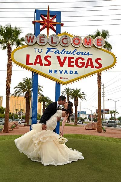 Best Affordable Las Vegas Wedding Packages | Elopement Package in Vegas Wedding In Vegas, Las Vegas Wedding Dresses, Vegas Themed Wedding, Vegas Wedding Dress, Vegas Wedding Venue, Las Vegas Wedding Photos, Las Vegas Wedding Venue, Vegas Wedding Photos, Las Vegas Wedding Chapel