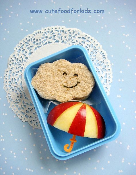 www.cutefoodforkids.com/2011/06/healthy-snack-idea-apple-...  A fun and healthy lunch box idea for kids     Healthy Nutrition is a way of life. getting the body you have inside to show is a matter of discipline Whats For Lunch, Fun Lunch, Fun Kids Food, Bento Box Lunch, Slow Food, Food Crafts, Bento Lunch, Lunch Snacks, Toddler Meals