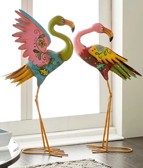 For flamingo fans! Check out these flamingo sculptures and how people use them around the home. Featured on Completely Coastal. Flamingo Sculpture, Flamingo Garden, Tattoo Plant, Metal Sculptures Garden, Garden Figurines, Flamingo Bird, Outdoor Patio Space, Coastal Gardens, Garden Accents