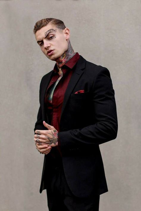 Jord Liddell Wattpad, Russian Men Mafia, Suits And Tattoos, Jord Liddell, Ghouls Monster, Mafia Style, Handsome Italian Men, Kara Danvers Supergirl, Stylish Mens Suits