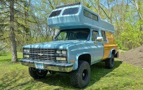 Suburban Camper, Ls Engine Swap, Camper Tops, Overland Truck, Custom Campers, Ls Engine, Retro Campers, Sleeping Room, Chevy Suburban