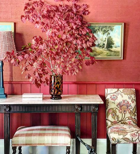 Coral Dining Room, I Love A, Love A, Entryway Tables, Entryway, Dining Room, Design Inspiration, Coral, I Love