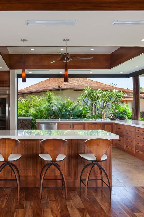 Hawaiian Interior, Hawaiian Kitchen, Hawaii Kitchen, Hawaii Condo, Surf Cottage, Sims 4 Build Ideas, Hawaiian Homes, Hawaii House, Hotel Ideas