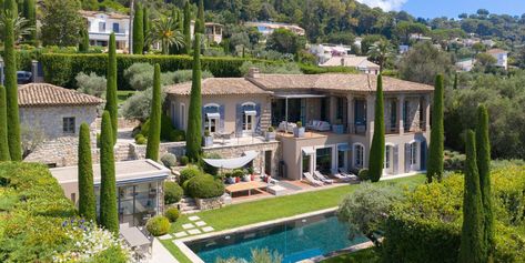 Summer Living Room, The French Riviera, Mansions Homes, Mediterranean Homes, Rich Life, Ocean Views, Stone Houses, House Garden, Colonial House