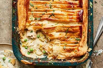 Roast Chicken Pie, Roast Chicken Seasoning, Leftover Roast Chicken, Chicken Season, Chicken And Leek Pie, Tarragon Chicken, Leek Pie, Roast Chicken Leftovers, Leftover Chicken Recipes