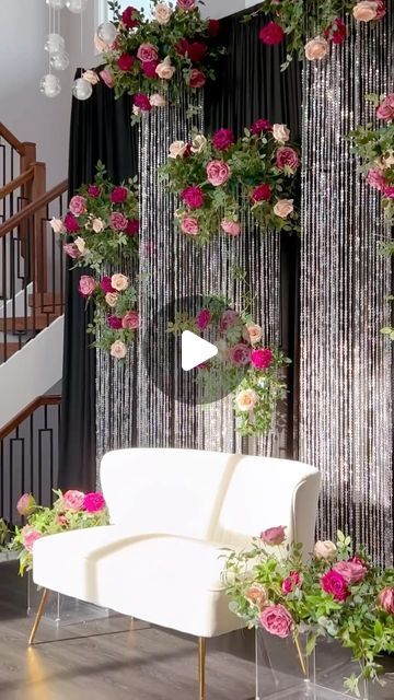 Large Flower Wedding Backdrop, Diy Backdrop Flowers, Drapes And Flowers Backdrop, Wedding Photoshoot Background, Diy Wedding Ceiling Decor, Diy Youtube Backdrop, Diy Wedding Backdrop Ceremony, Photo Booth Design Backdrop Ideas, Diy Wedding Backdrop Cheap