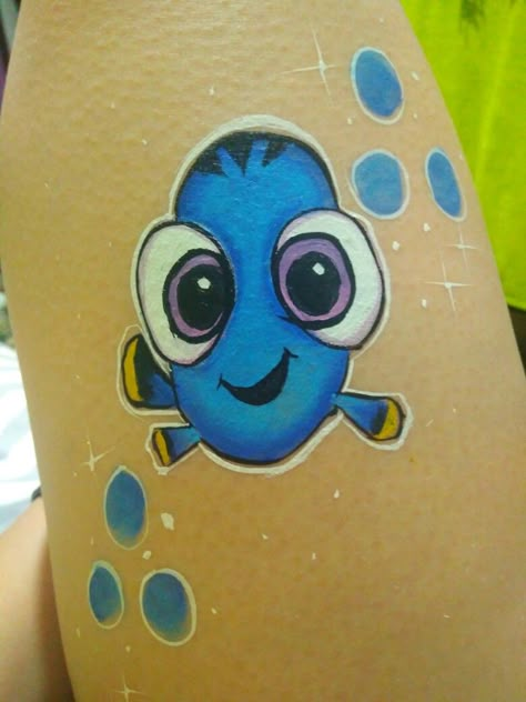 Baby Dory facepainting  https://pin.it/5vphdajo34kzre Nemo Face Painting, Nemo Face Paint, Kids Halloween Face, Baby Dory, Animal Face Paintings, Festival Face Paint, Festival Paint, Christmas Face Painting, Girl Face Painting