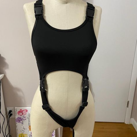 Never Worn Brand New Diy Bodysuit, Diy Bras, Diy Thrift Flip, Bodysuit Pattern, Cute Bodysuits, Diy Bra, Bodycon Bodysuit, Homemade Stuff, Thrift Flip