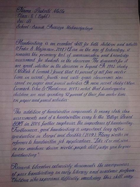 This is the handwriting of an 8th std student named prakriti malla.. this is selected as the best handwriting in india... - http://ift.tt/1HQJd81 Amazing Handwriting, Handwriting Examples, Perfect Handwriting, Pretty Handwriting, Handwriting Analysis, Improve Your Handwriting, Improve Handwriting, Neat Handwriting, Handwriting Styles