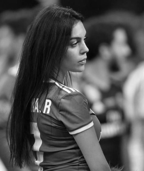 Footballers Wives, Ronaldo Photos, Georgina Rodriguez, Cr7 Jr, Kang Ho Song, Football Wags, Breakup Picture, Beautiful Profile Pictures, Recent Movies