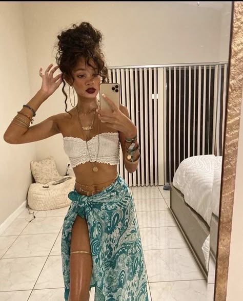 Missguided Outfit, Pool Party Outfits, Beach Party Outfits, Concert Dresses, Island Outfit, Mode Hippie, Earthy Outfits, Estilo Hippie, Pool Hairstyles