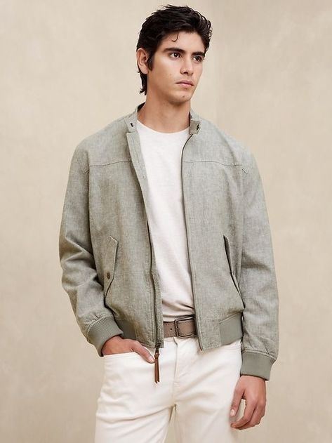 Army Green Button Up Outfit, Male Fall Outfits Men Styles, Cool College Outfits Men, Green Aesthetic Men Outfits, Baggy Style For Men, Modern Men’s Style, Everyday Men Outfits, Dress Casual Outfits Men, Styling With Cargo Pants#FallOutfitsMen #MensFallStyle #AutumnMensFashion #FallLooks #MensAutumnWear #FallWardrobeMen College Outfits Men, Aesthetic Outfits Men, Arm Cuffs, Urban Fashion Trends, Baggy Style, Fall Outfits Men, Fitted Turtleneck, Professional Wardrobe, Summer Jacket