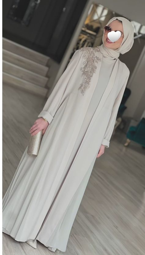 New Abaya Style, Abaya Coat, Dress Muslim Modern, Islamic Modest Fashion, Dress Designs For Stitching, Abaya Fashion Dubai, Abaya Outfit, Abaya Kimono, Abaya Style