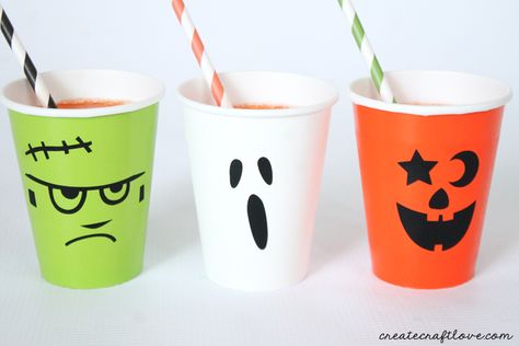 Halloween Party Cups | Create Craft Love Halloween Cups Diy, Spooky Punch, Halloween Tiktok, Halloween Party Cups, Paper Cup Design, Easy Party Decorations, Plastic Party Cups, Pot Design, Halloween Cups