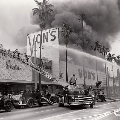 Von's on fire in the San Fernando Valley, look at those fire trucks, and hook n ladder! Sylmar California, Ca History, California History, San Fernando Valley, Vintage Los Angeles, Van Nuys, Valley Girls, Frou Frou, Fire Apparatus