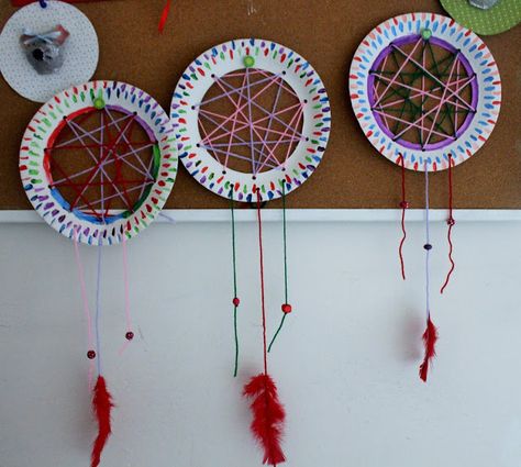 Mamma Gioca: Acchiappasogni fai da te Summer Preschool Crafts, Summer Preschool, E Craft, Magical Creatures, Preschool Crafts, Kids Party, Dream Catcher, Preschool, Home Decor