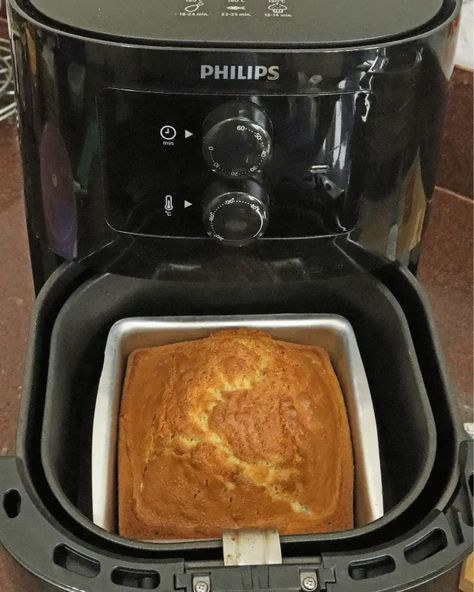 Air Fryer Cake, Air Fryer Cake Recipes, Vegan Vanilla Cake, Easy Vanilla Cake, Philips Air Fryer, Air Fryer Recipes Dessert, Air Fryer Recipes Snacks, Apple Tart Recipe, Banting Recipes