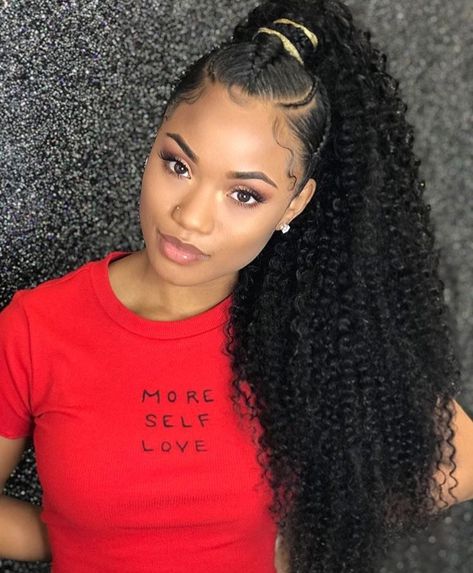 @cleopatra Curly Hair Ponytail, High Ponytail Hairstyles, Easy Hairstyles For Medium Hair, Curly Ponytail, Braided Ponytail Hairstyles, Penteado Cabelo Curto, Scene Hair, Sleek Ponytail, Ponytail Styles