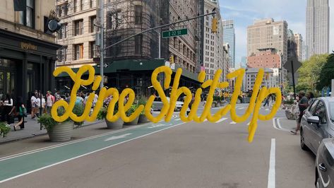 Animated augmented reality typography, part of NYC AR project. https://danielbrokstad.com/NYC-AR Ar Filter, School Fonts, Modern Sans Serif Fonts, Poster Fonts, Modern Sans Serif, 3d Typography, Video Advertising, Busy City, Sans Serif Fonts