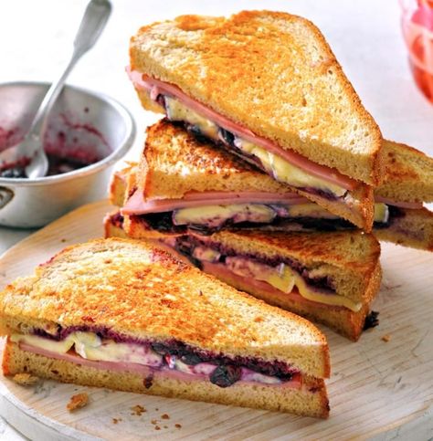 Blueberry Jam Sandwich, Jam Sandwich Ideas, Elevated Sandwich Ideas, Fancy Sandwiches Ideas, Elevated Meals, Elevated Recipes, Sweet Sandwiches, Recipes Fancy, Grilled Cheese Recipes Gourmet