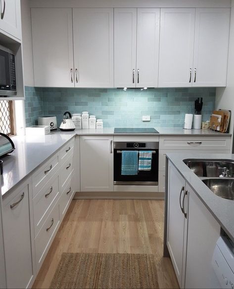 White Kitchen With Aqua Backsplash, Grey And Aqua Kitchen, Aqua Backsplash Kitchen, Modern Kitchen Splashbacks, Backsplash Kitchen White Cabinets, Grey Shaker Kitchen, Aqua Tiles, Kitchen Cabinets Color Combination, Greige Kitchen