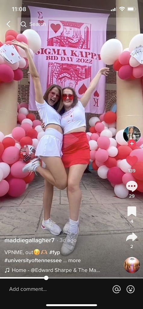 Casino Bid Day Theme, Casino Bid Day, Sigma Kappa Bid Day, Sorority Recruitment Themes, Recruitment Themes, Recruitment Ideas, Sorority Banner, Rush Week, Play Your Cards Right