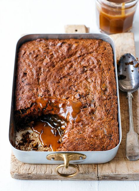 Super-Easy Sticky Date Pudding with Toffee Sauce | dish » Dish Magazine Brownie Pudding Cake, Dessert Souffle, Easy Pudding, Brownie Pudding, Easy Pudding Recipes, Self Saucing Pudding, Sticky Date, Sticky Date Pudding, Date Pudding