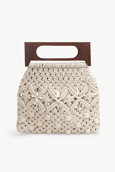 Natural Handbags, Crochet Pieces, Macrame Mirror, Macrame Purse, Chevron Bracelet, Crochet Handbag, Diy Outdoor Decor, Macrame Ideas, Macrame Bag