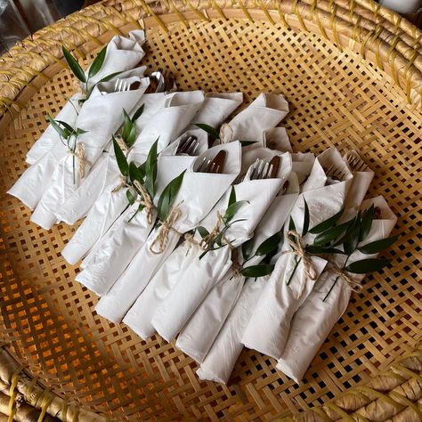 Silverware arrangement outdoor wedding mountain nature party summer themed wedding vines cottagecore design wedding decor Silverware Wrapped In Napkin Wedding, Silverware Bundles Wedding, Plastic Wedding Silverware, Silverware Ideas For Wedding, Silverware For Wedding Wrapped, Silverware Tied With Twine, Cutlery Napkin Wrap, Wedding Utensil Wrap, Wedding Napkin Folding With Silverware