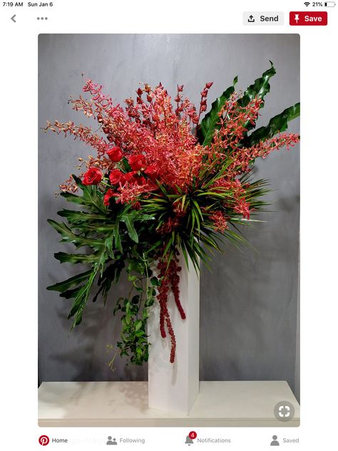 Hotel Flower Arrangements, Purple Flower Arrangements, Tall Flower Arrangements, Modern Floral Arrangements, Sogetsu Ikebana, Tropical Floral Arrangements, Hotel Flowers, Tropical Flower Arrangements, Large Floral Arrangements