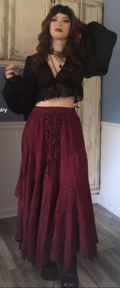 Dark Flowy Outfit, Witchy Clubbing Outfits, Witchy Maxi Skirt Outfit, Dark Boho Style Outfits, Renfaire Outfit Casual, Witchy Hippy Outfits, Red Witchy Outfit, Romantic Grunge Style, Magiccore Outfit