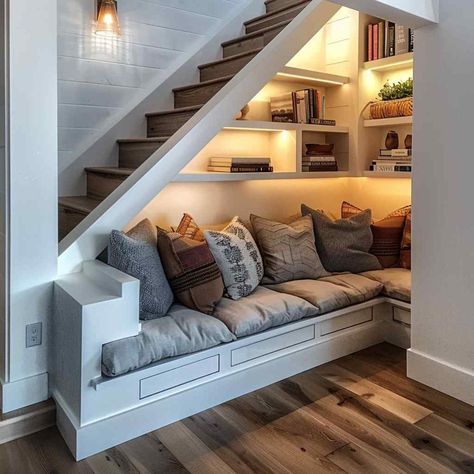 cozy nook Under Staircase, Cabin Stairs, Stairs And Hallway Ideas, Under Stairs Nook, Stair Nook, Dream House Living Room, Window Nook, Cozy Nooks, Basement Family Room