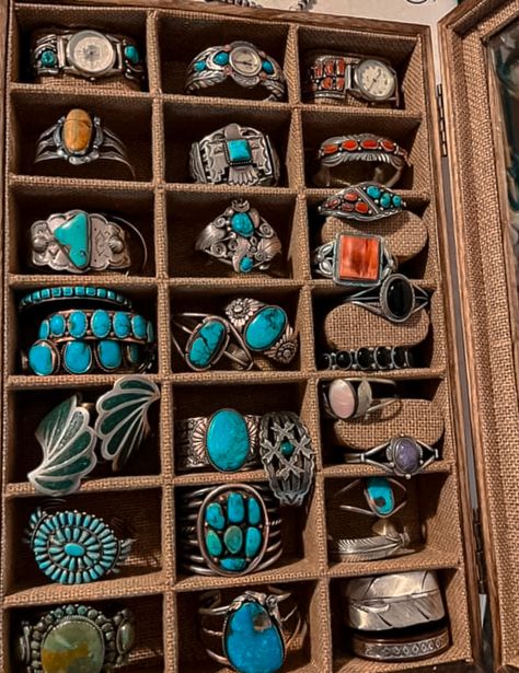 Turquoise Jewelry Aesthetic, Western Jewerly, Turquoise Jewelry Outfit, Real Turquoise Jewelry, Western Fashion Jewelry, Southern Jewelry, Teal Jewelry, Vintage Turquoise Jewelry, Rodeo Jewelry