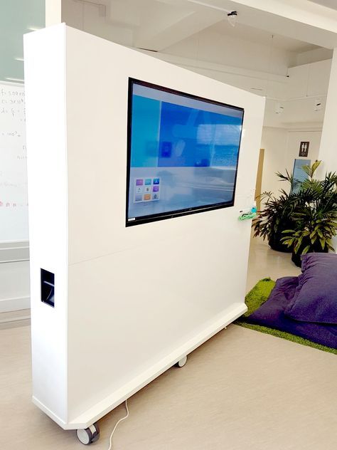 Whiteboard and digital TV screen and on wheels? No problem! Flexible whiteboard furniture is a slick solution for a modern office. Gray Interior Doors, Moveable Wall, Mobile Whiteboard, Furniture Wheels, Office Screens, Movable Walls, Portable Walls, Diy Room Divider, Tv Screen