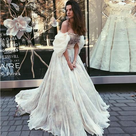 Wedding Dress Vintage Sleeves, Puff Sleeve Wedding Dress, Vintage Style Wedding Dresses, Wedding Dress Vintage, Wedding Dress Silhouette, Bohemian Wedding Dress, Wedding Boho, Sleeve Wedding Dress, Bohemian Wedding Dresses