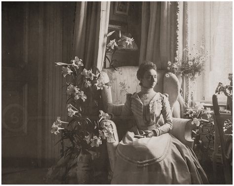 Mauve Room, Elizabeth Feodorovna, 1900 Fashion, House Of Romanov, Alexandra Feodorovna, Romanov Dynasty, Princess Alice, Tsar Nicholas Ii, Tsar Nicholas