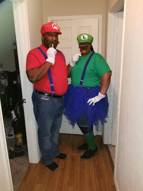 Easy DIY Mario and Luigi costumes! We did buy the hat and gloves set. Duo Halloween Costumes Mario And Luigi, Preppy Mario And Luigi Costumes, Halloween Costumes Mario And Luigi, Luigi And Mario Costume, Mario And Luigi Makeup, Mario And Luigi Costumes Women, Luigi Makeup, Mario And Luigi Costumes Couple, Mario And Louis Costume