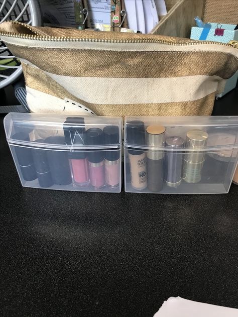 Made this out Extra Gum container for my small lipstick. Gum Containers Reuse, Extra Gum Container Ideas, Upcycle Containers, Reuse Plastic Containers, Mini Emergency Kit, Reuse Containers, Extra Gum, Diy Recycled Projects, School Bag Essentials