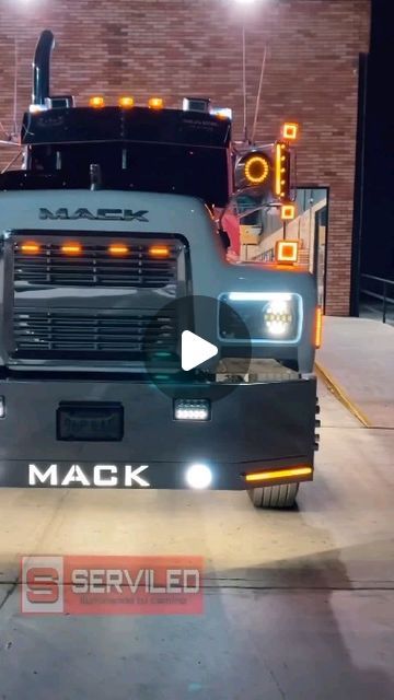 Rubbish Truck, Heavy Construction Equipment, Mack Trucks, Construction Vehicles, Big Rig, Construction Equipment, Big Rig Trucks, Work Truck, Trucks