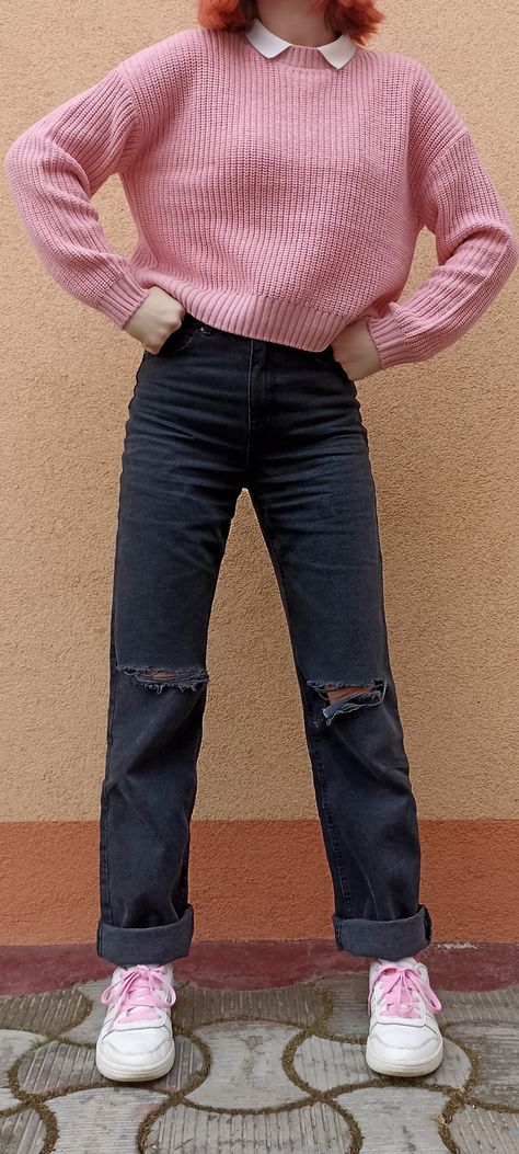 Kurta With Straight Jeans, Pink Sweater With Collared Shirt, Pink Sweater Black Jeans, Pink Ribbed Top Outfit, Black Jeans Pink Top Outfit, How To Style Light Pink Jeans, Pink Cropped Sweater Outfit, Pink Top And Black Jeans Outfit, Kurta With Sneakers