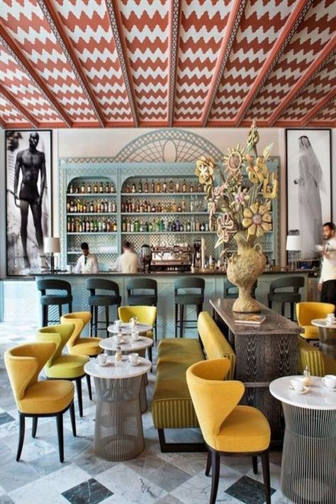 Restaurant Design Inspiration, Decoration Restaurant, Bar Interior Design, Inspiring Interiors, Modern Restaurant, Bar Interior, Lounge Design, Bar Design Restaurant, Cafe Interior Design