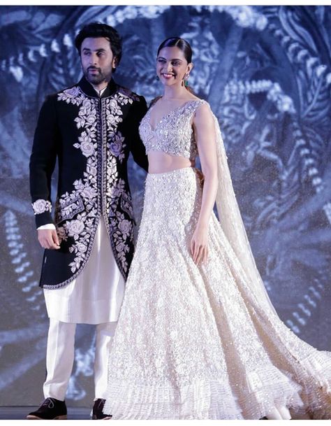 Ranbir and Deepika for Manish Malhotra's new Bridal collections Ranbir Kapoor Traditional Wear, Traditional Choli, Indian Wedding Reception Outfits, Ranbir Deepika, Angel Queen, Drape Sarees, Indian Wedding Gowns, Indian Groom Wear, Sangeet Outfit