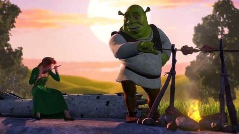 2001 Wallpaper, Shrek 2001, Fiona Shrek, Disney Movie Scenes, Princess Fiona, Family Films, Walt Disney Animation Studios, Dreamworks Animation, Walt Disney Studios