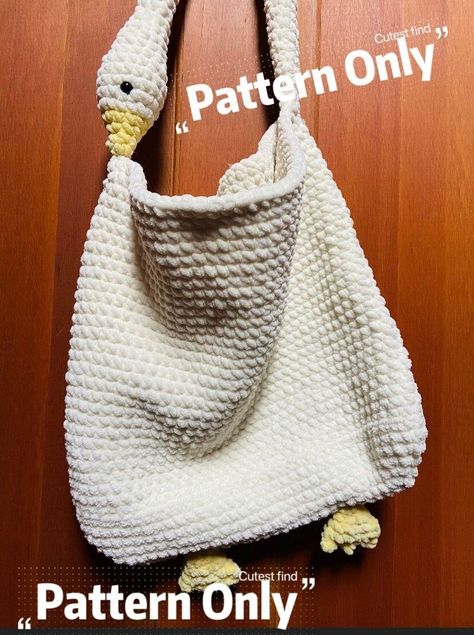 Ghingam Crochet, Must Have Crochet Items, Crochet Patterns Unique, Easy Crochet Presents, Goose Bag Crochet, Acrylic Crochet Projects, Crochet Dad Gifts, Kids Bag Crochet, Quick And Easy Crochet Projects Free