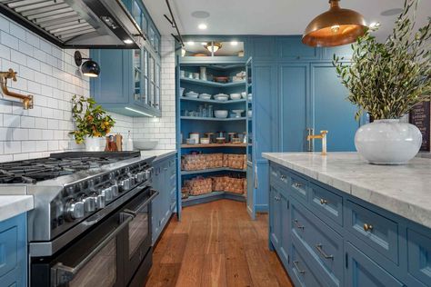 Julianne Hough Puts L.A. Home on the Rental Market for $40K/Month | American Luxury House In Los Angeles, Manhattan Apartment, Dr House, White Subway Tile, Julianne Hough, Los Angeles Homes, Studio City, Refrigerator Freezer, Renting A House