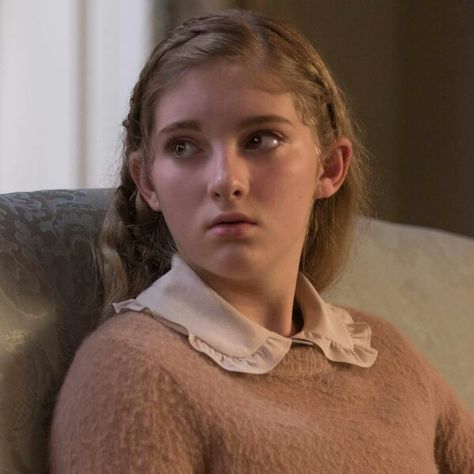 #TheHungerGames #CatchingFire - Primrose Everdeen Hunger Games Facts, New Hunger Games, Primrose Everdeen, Willow Shields, Johanna Mason, The Hunger Games Catching Fire, Hunger Games Characters, Matt Lanter, Hunger Games Movies