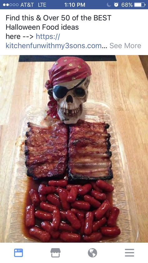 Horror Movie Themed Party Food, Killer Party Theme, Killer Birthday Theme, Horror Themed Birthday Party, Spooky Halloween Dishes, Halloween Housewarming Party, Scary Halloween Food, Spooky Dinner, Halloween Food Dinner